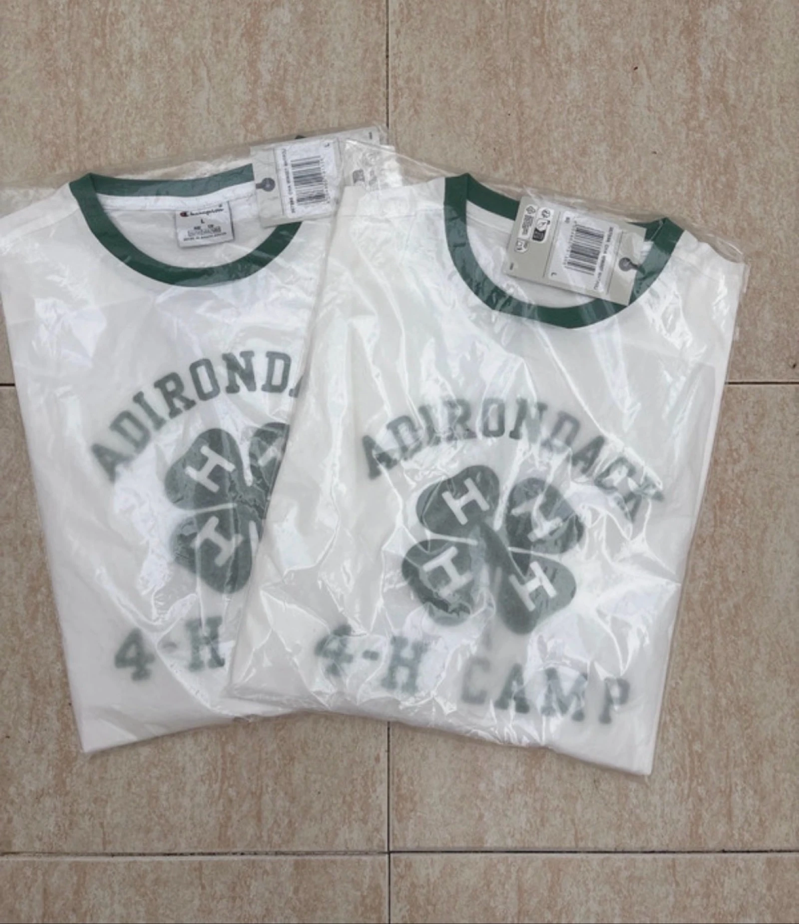 Dos camisetas talla 11/12 niños 